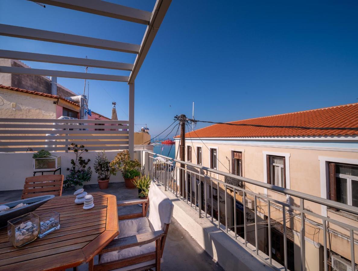 The Roof - Flat Sea View In Aegina Town Lägenhet Exteriör bild