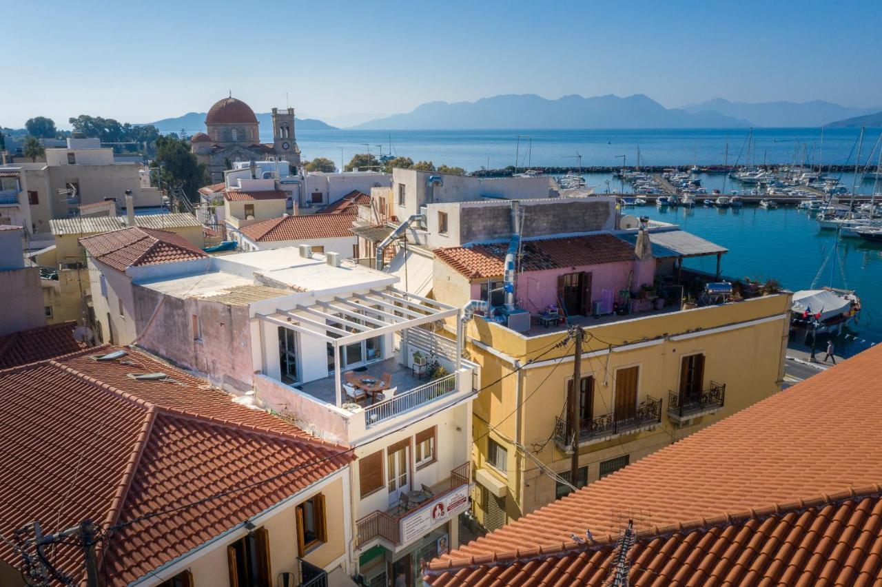 The Roof - Flat Sea View In Aegina Town Lägenhet Exteriör bild